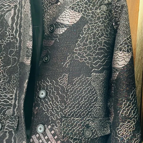 Chico’s woman’s metallic brocade jacket, Black/Silver, size 0 beautiful pattern- - Picture 5 of 16